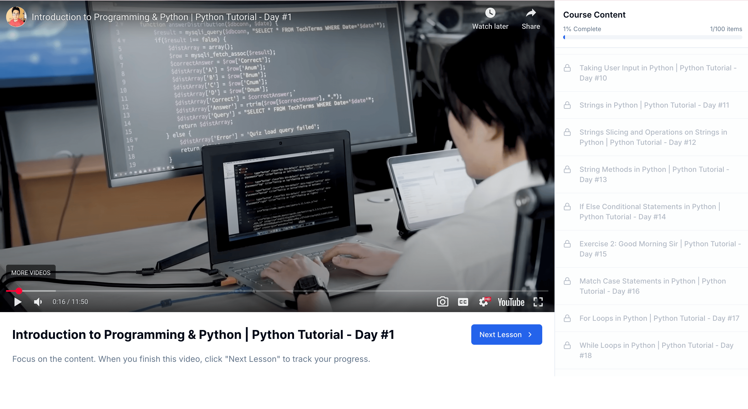 LearnDashly Course View Interface (Light)